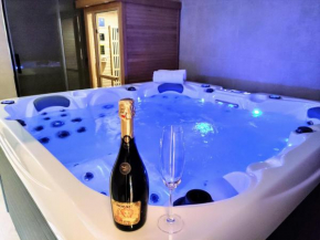 GRAND SPA Harrachov - Wellness luxusní apartmán s velkou vířivkou, saunou, kuchyní a venkovním posezením v centru Harrachova